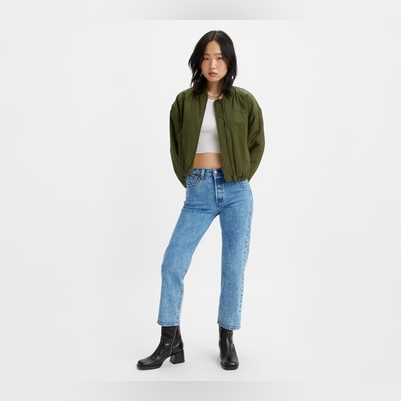 Levi’s premium wedgie fit medium wash women’s jeans - Picture 3 of 8